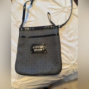 GUESS Stylish Black Crossbody Bag